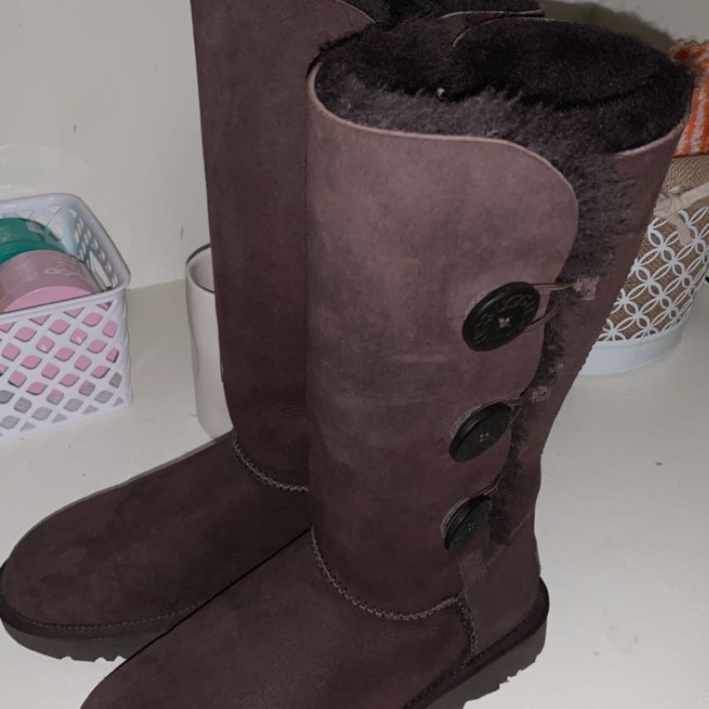 UGG Brown Baileys Button Triplet